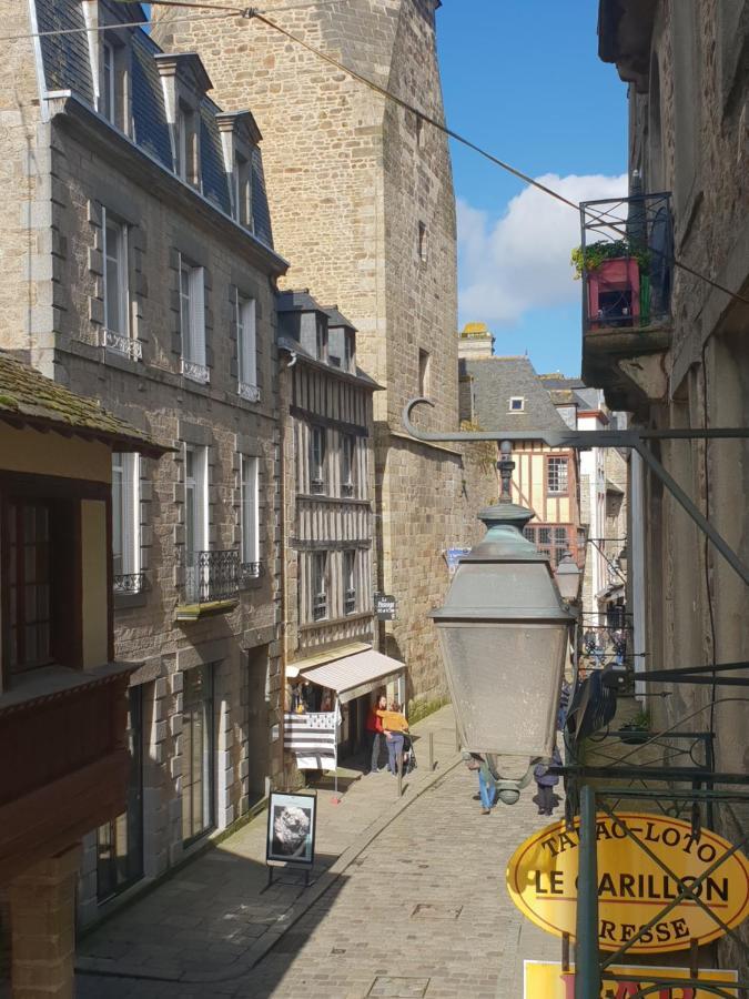 Studio De L'Horloge Dinan Exterior photo